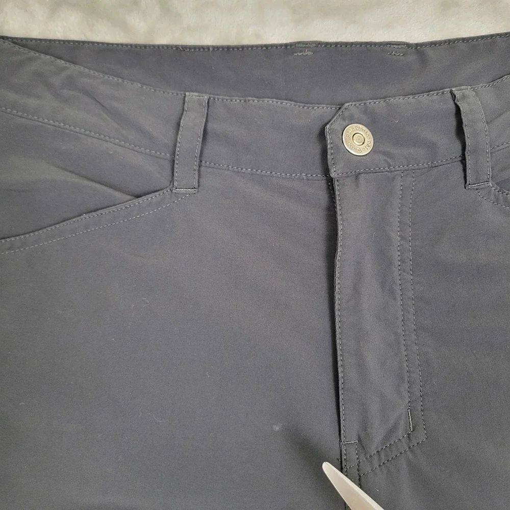 Patagonia Men's Black Size 33 Shorts Lightweight Performance Hiking Outdoor